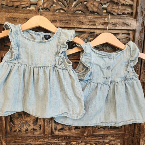Twin Bundle, 2 Baby Gap Denim tanks, 12-18m - Picture 1 of 2